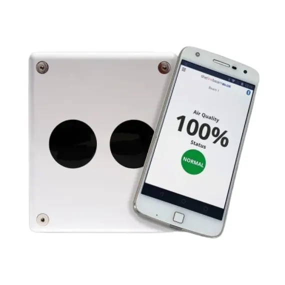 JADE BIRD Füstérzékelő fényvisszaverővel 70 m-es távolságig. Motorizált sugárfejjel van felszerelve, amely lehetővé teszi az automatikus önbeállítást