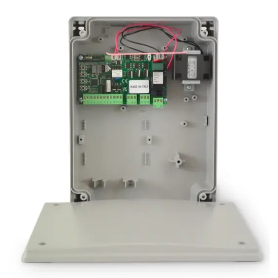 PROTECO Q60AB – Digitális 230V-os Kapuvezérlő Elektronika, tolókapukhoz és egy- vagy kétszárnyú lengőkapukhoz szárnyaskapukhoz, LED Kijelzővel